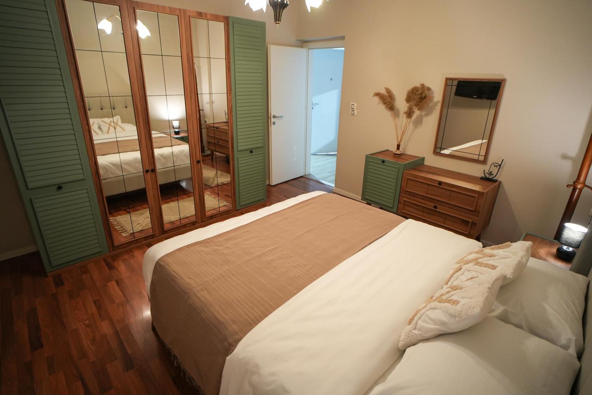 Grandpa House - App.3 Apartment Tiranë Ngoại thất bức ảnh